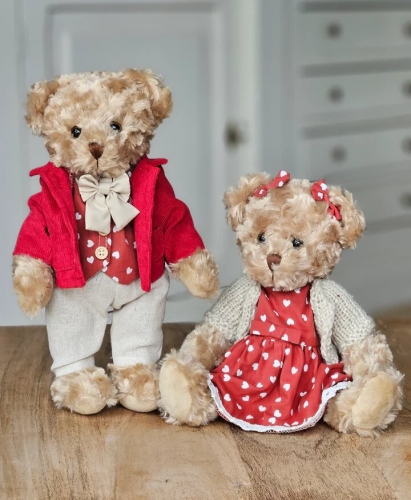 Couple d'ours en peluche avec tenue coeurs édition limitée - La Galleria